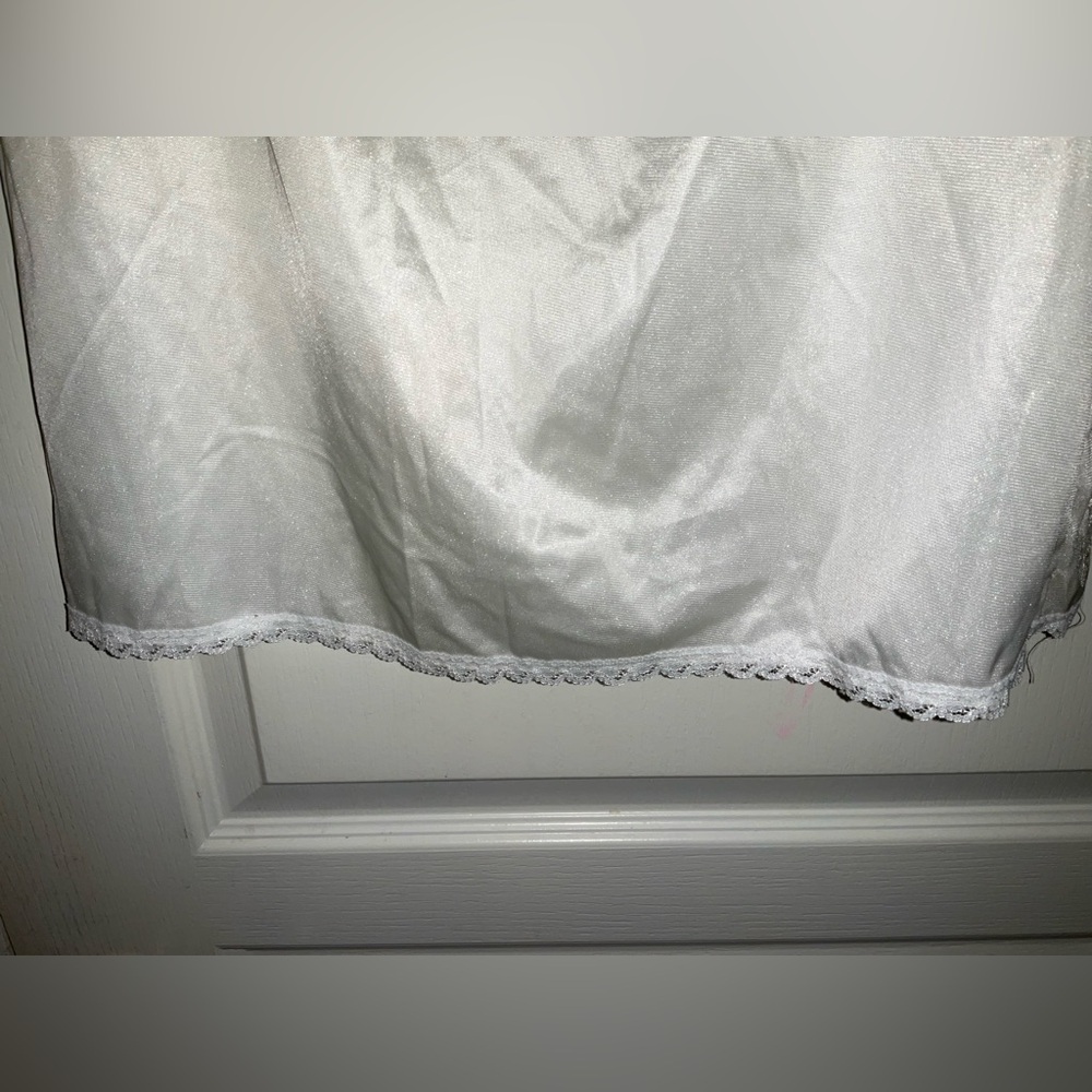 Slip - Picture 2 of 5